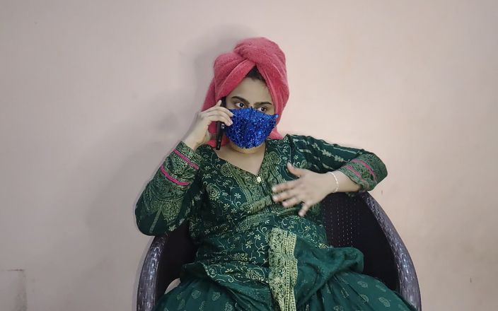 Faryal: Desi Horny Beautiful Bhabi Masturbating-hindi Audio