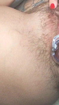 Otevřete kundičku pomocí speculum_orgasm zblízka během
