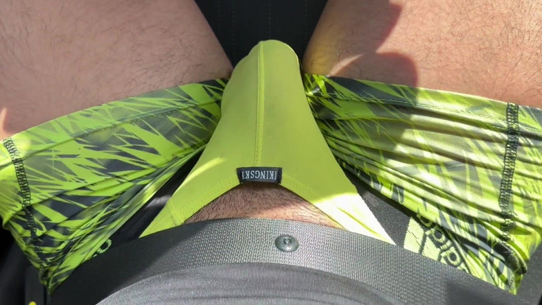 ortizjona: De dessous, couilles, anneau et beaucoup de sperme Jona Ortiz