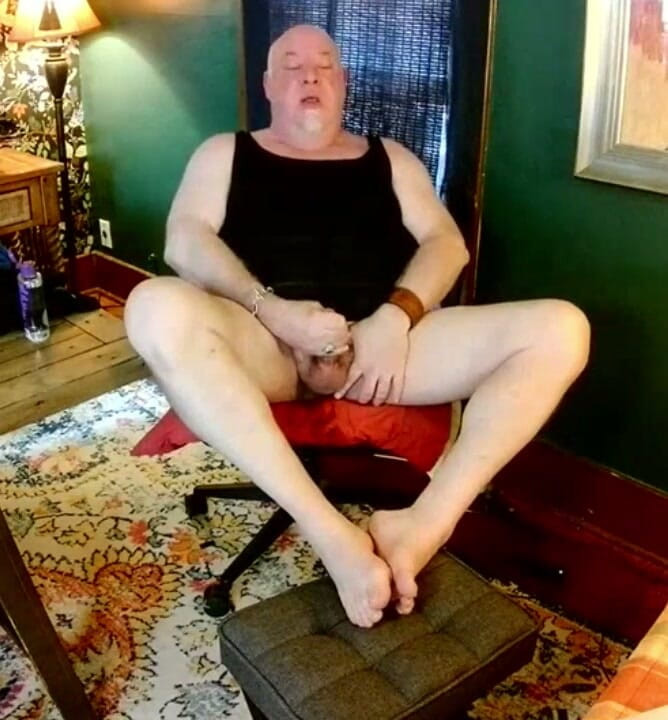 beardaddychub: 핫한 팬에게 따먹히는 곰스텝다디쇼브!