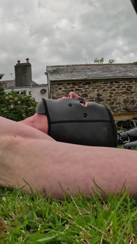 Držím ho pod kontrolou celý den