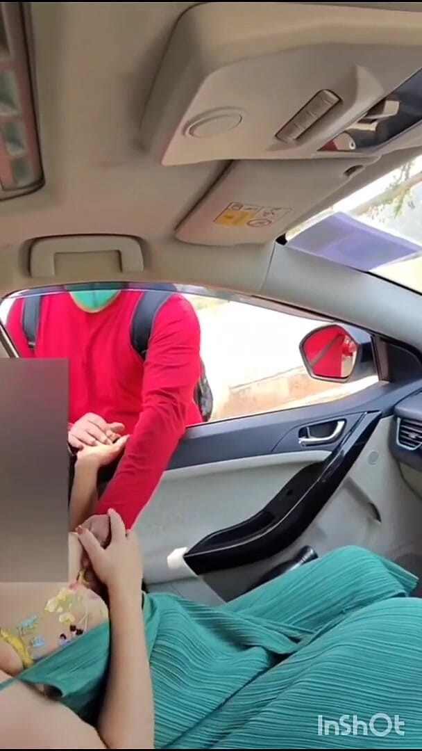 Asmita and sohom: Stranger Touch My Boobs in My Car (ao ar livre)