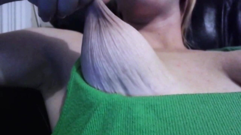 Quinn brooks: Gioca con il capezzolo wmv