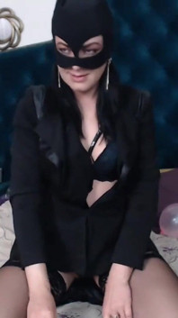 49 - How to Tease a Pussy with Balloons - Milfycalla