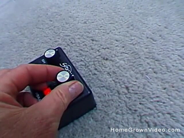 Homegrown Video: 그녀의 첫 시비안 라이드, 정액으로 완성