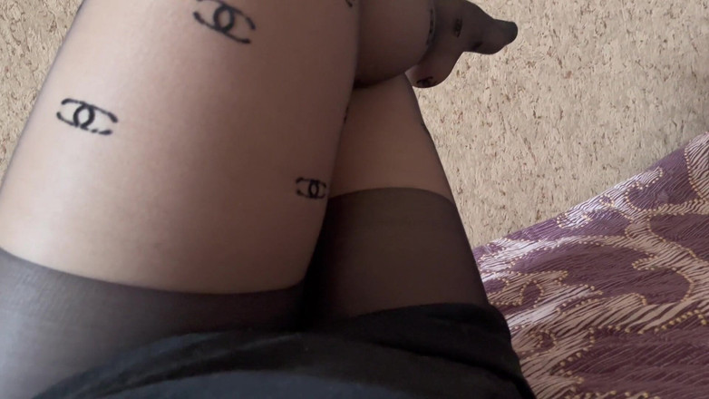 Lux Eva: セクシーなストッキング姿の欲求不満な継母(一緒にオナニーしよう)