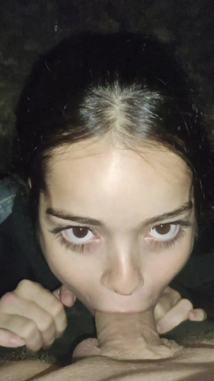 Wellington Ribeiro: 把黛博拉普拉多在火车线上母乳喂养，并射在她的乳房上