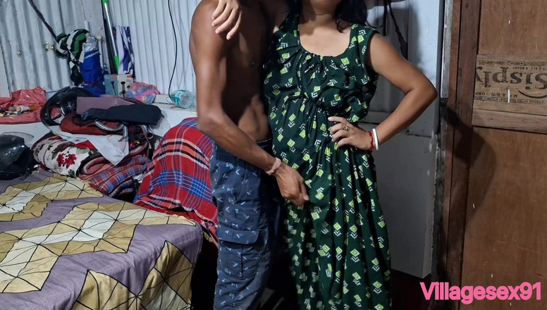 Villagesex91: Kız arkadaş chudai ev yapımı erkek arkadaşı yarak emiyor