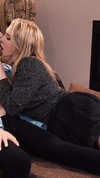 Girlsway - tantangan mesum bareng tiga lesbian riley star, kyler quinn dan hazel grace
