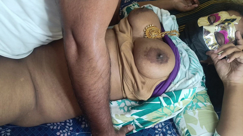 Wonder: Hard Fucking in Bed