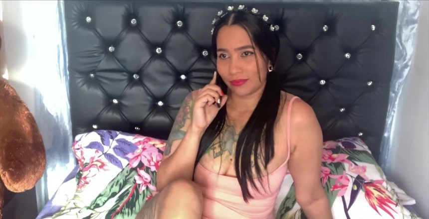 JhoanitaVioletta: I Love to Please and Be Pleased, but I Much...