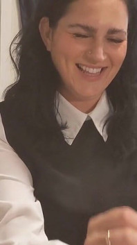 Tashas Debüt