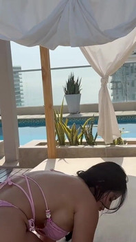 Beautiful Colombian Tourist Plays and Gets Fucked by Stranger She Meets at a Very Prestigious Resort