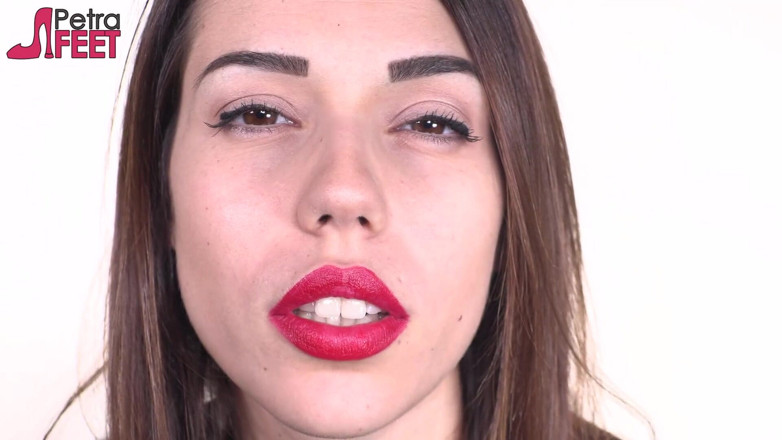 Smokin Fetish: Smoking and face fetish with amazing teen
