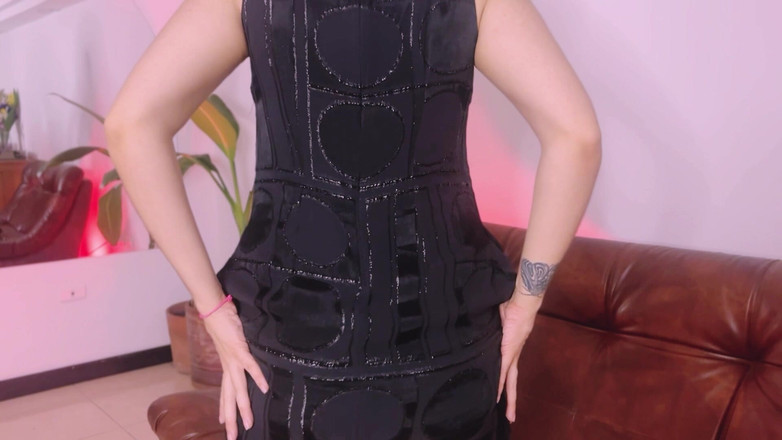 CoralTrip: कामुक फेम्बॉट मालफंक्शन