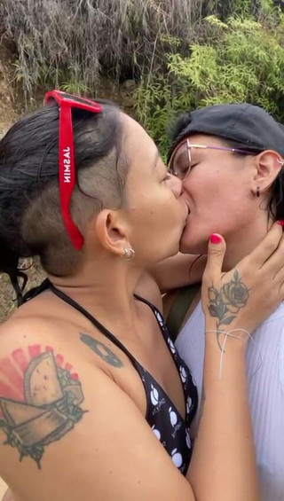 fiesta_porno: Polibek ve vzduchu!