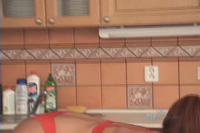 ATK Archives: Distracție cu jucării