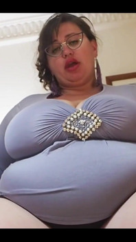 Older Stepsis Seducing You and Make U Worship Those Monsters