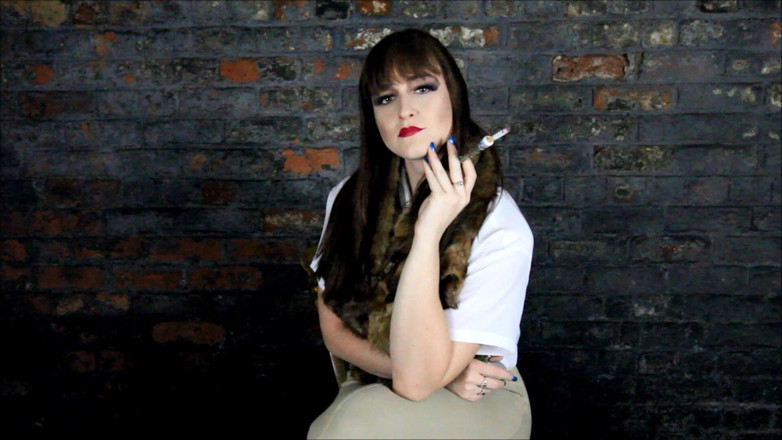 Vivienne l'Amour: Vivienne L'amour - Smoking Fettish