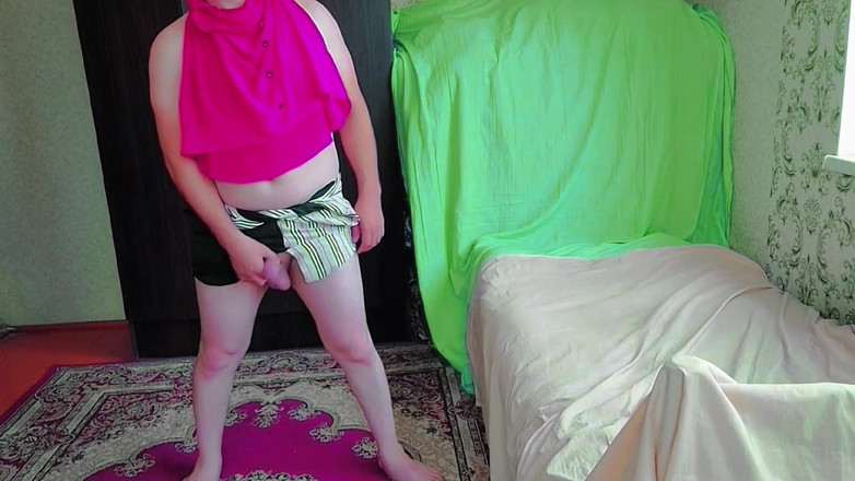 Kitty_Cross: 可爱的娘娘腔轻柔地刷长柔和的彩色假发