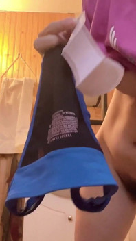 Pee Great Time Then Clean Hairy Pussy by Tap Water