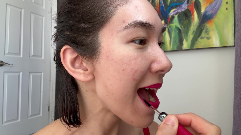 Ms_Emmy_Lynn: Jasna czerwona szminka