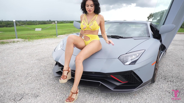 Teddy Tarantino: Superstar Latina Victoria June with Big Ass Does Outdoor Sex