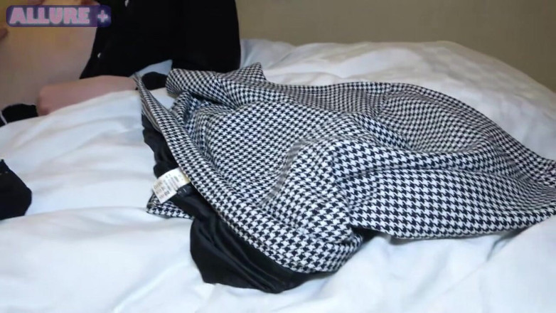 THAT'S WHAT SHE SAID: Une jeune femme devient audacieuse et se filme pendant une...