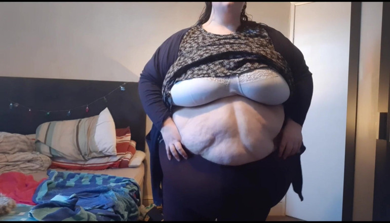 SSBBWLadyBrads: Ssbbw ganti baju selesai mandi