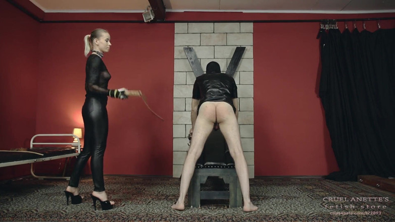 Cruel Anettes fetish world: daya ke bina pitaee