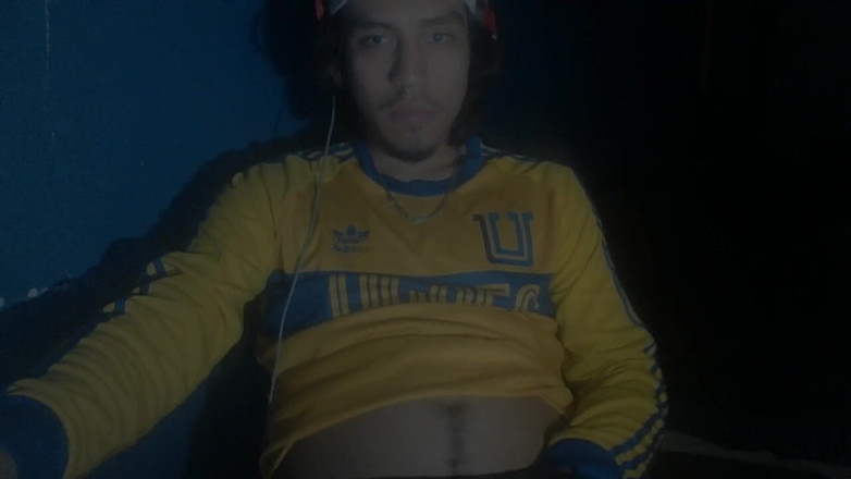 AlexAlejandro13: In Chair