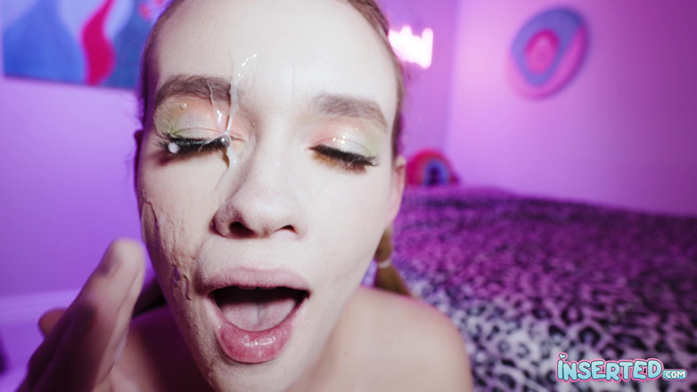 Inserted: 插入 khloe kingsley 有一个大秘密