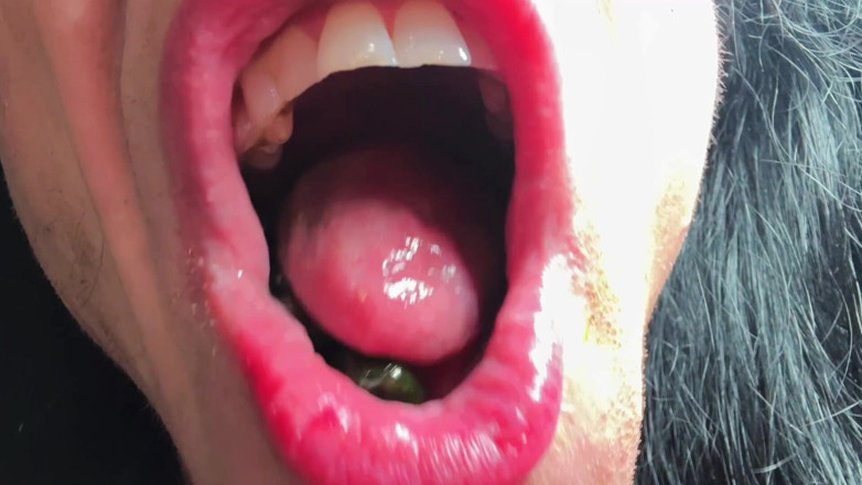 Kandylegsxxx: Zlato... Jedu paroháče: trávení