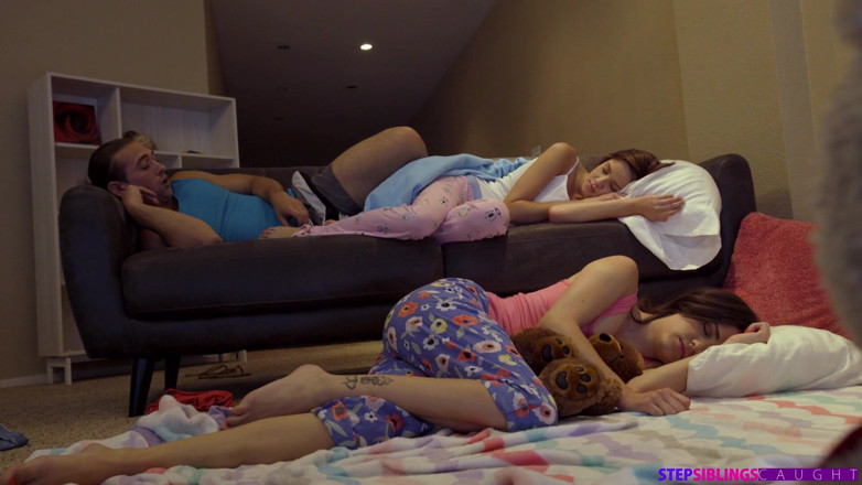 StepSiblings Caught: Trucco o trucco - S5: e10