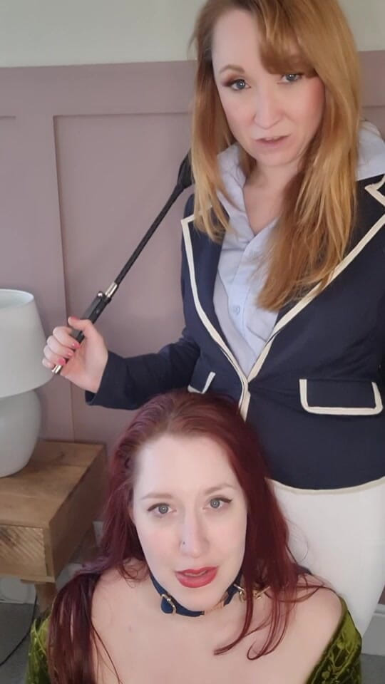 Lily kink: Prințesă cu spermă în găleată cu noul nostru sclav de companie