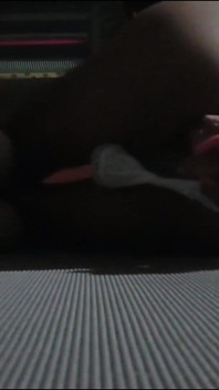 saphed phita pahni choklet gand bidablyoosi dildo ki pooja kar rahi hai
