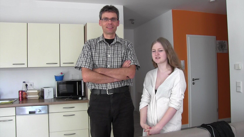 Casting66: Julia Fucks a Guy 2.09 Meter, Crazy!