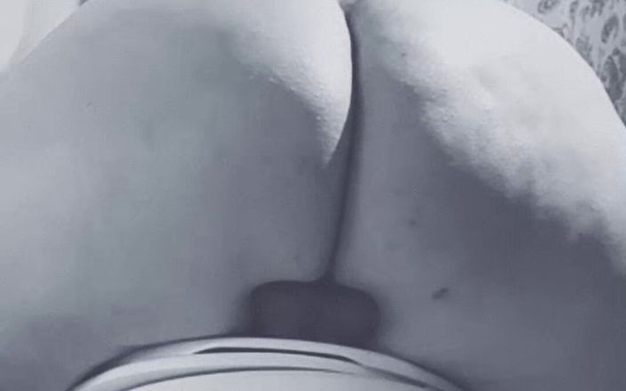 Riderqueen BBW Step Mom Latina Ebony: Riderqueen en inodoro para fanáticos