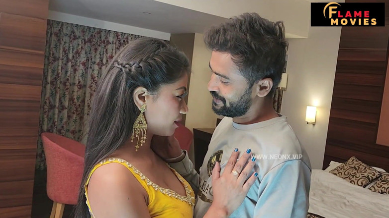 DesiHeat Studio: Love Toy Hot Bhabhi hardcore sexo com indiano garoto