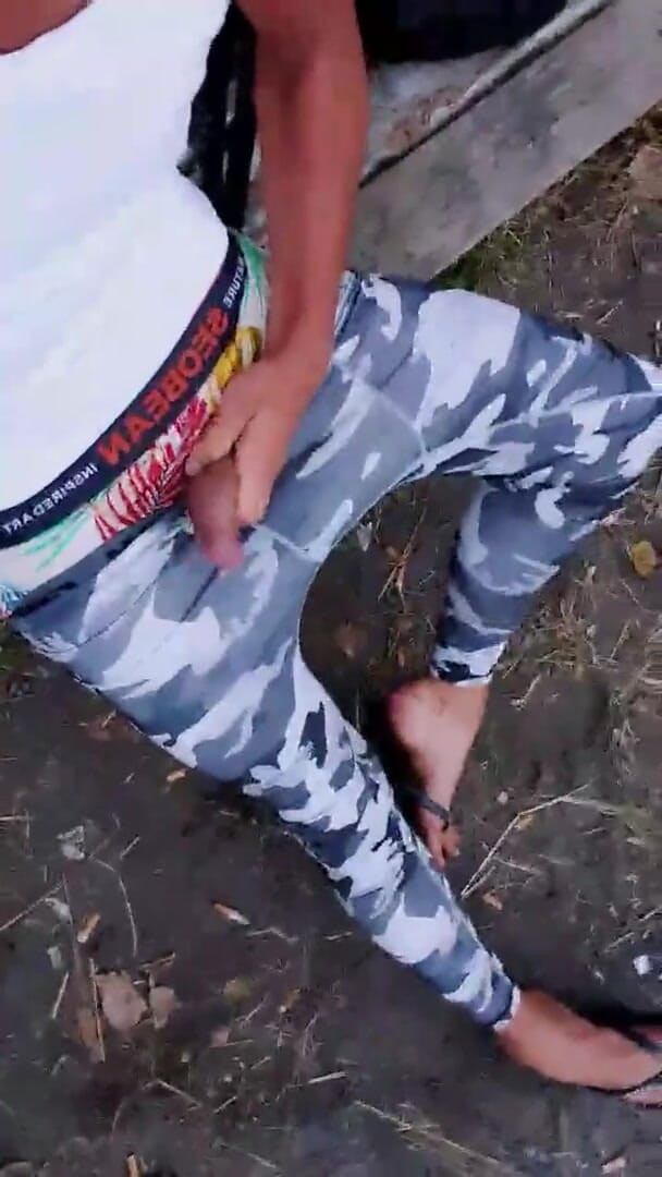 Slutboyben: पब्लिक दिखावटिस्ट