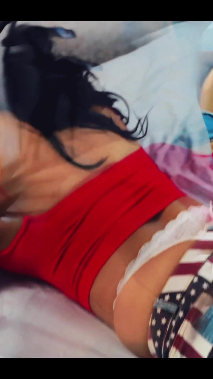 Lisa X Lopez: Meno male per l'estate!