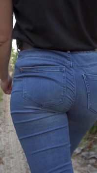 Worship My Walking Wiggle Ass w Blue Jeans
