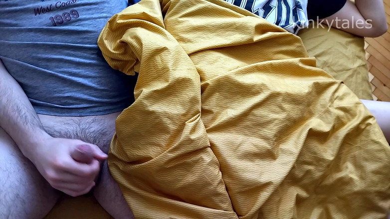 StepSisDiary: Ich teilte mir ein Bett mit meiner Stiefschwester und hörte...