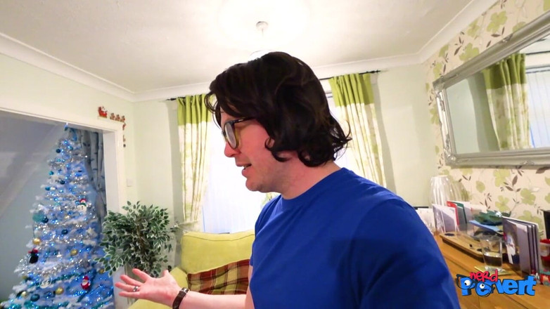 Nerd Pervert: April doll doppia bianca natale