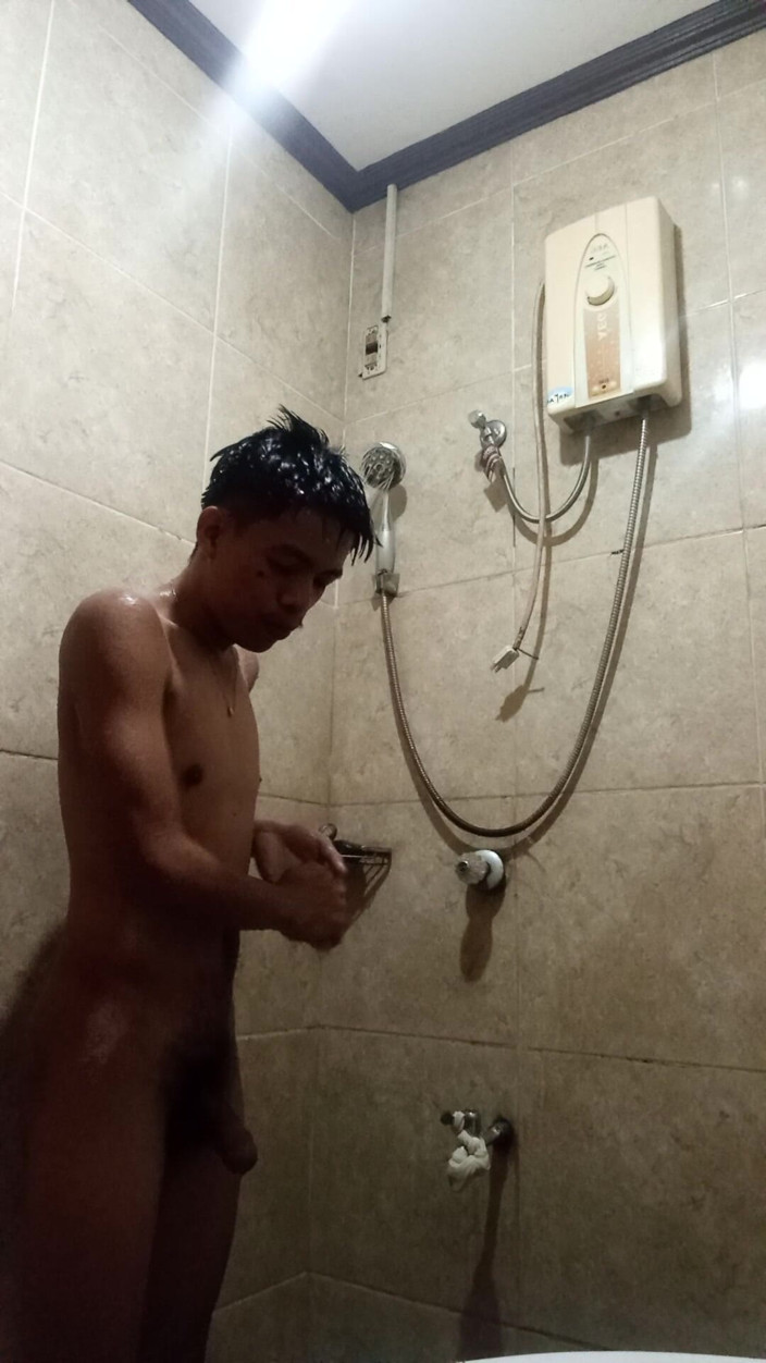 Jameson Official: # 1 Creator Jameson Official Si Bagna: Piscio in Doccia E...