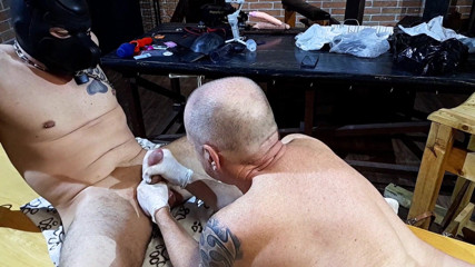 Master Drex: Götte dildo ile sağıyor