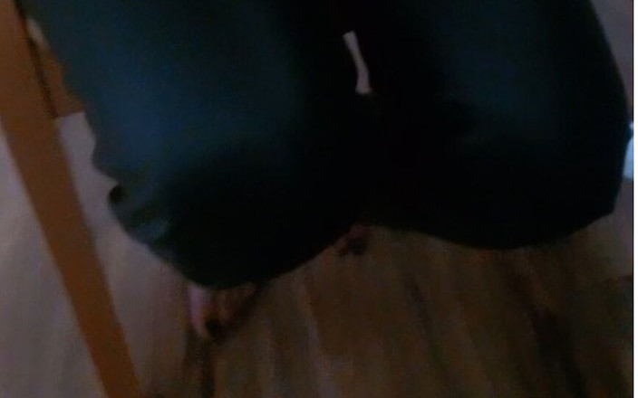 Domina sonia: Dominasonia93 Moje hezké nohy pro můj fetiš