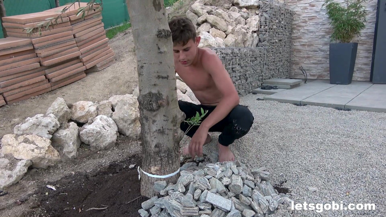 LetsGoBi: Youngsters Like It Hard and Bi - Letsgobi