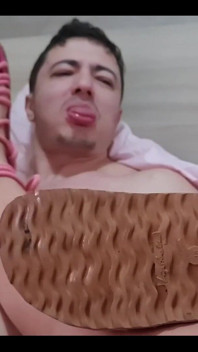 Kiffa Makes Cuck Lick Pink Sandals She Used on Her Date