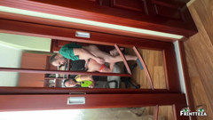 Frintteza: 보지에 질싸 후 컴퓨터로 새엄마를 돕겠다고 약속한 배다른 아들